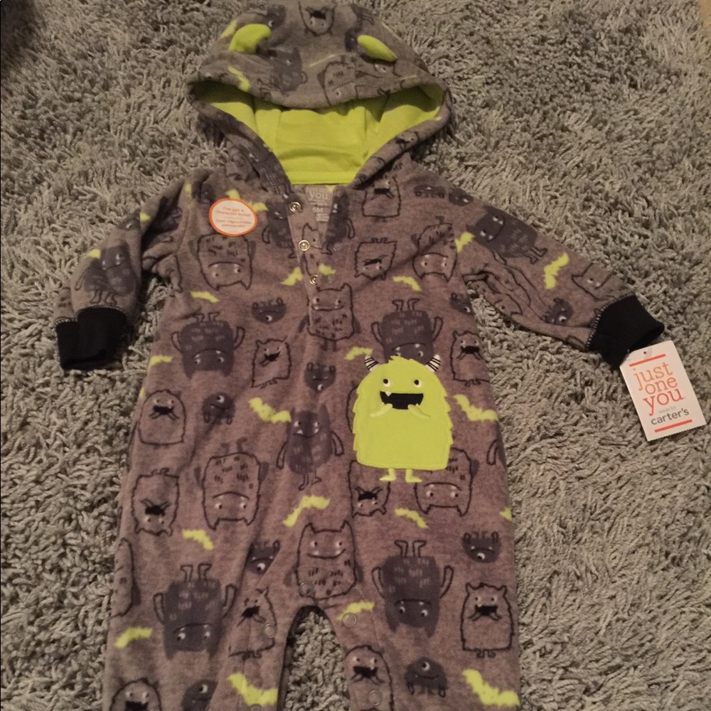 NWT: Carter’s - fleece romper w/ hoodie